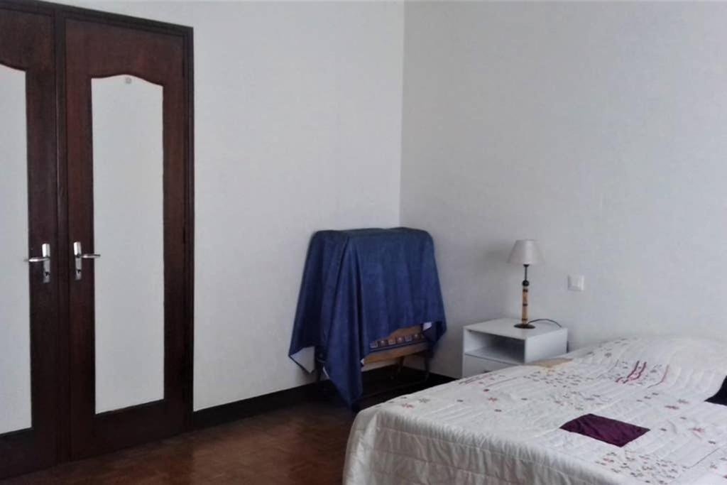 Spacieux appartement proche centre et piscine Condom Extérieur photo